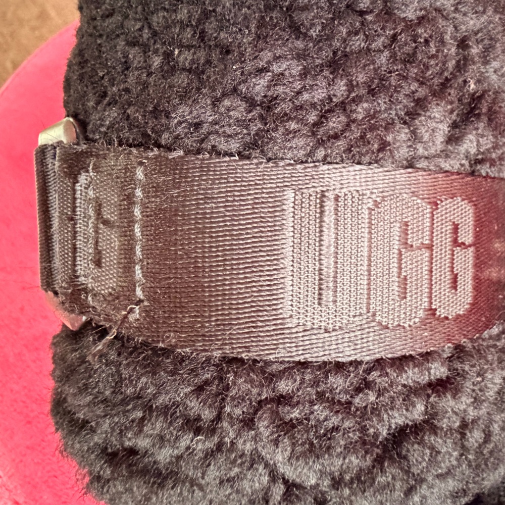 UGG Black Slippers - Picture 2 of 6